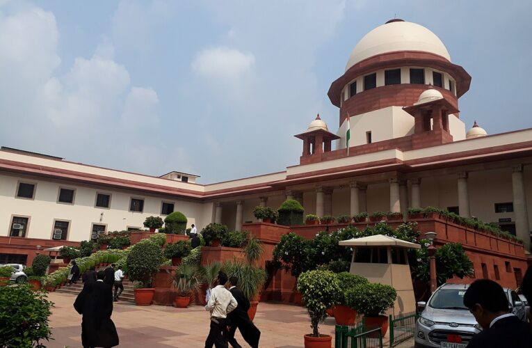टाइगर श्रॉफ़ की कार पर फ़ायरिंग, प्रेमिका ने दी थी पिस्तौल