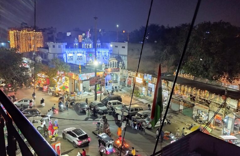 दिवाली की तैयारियों से बाजारों में लौटी रौनक