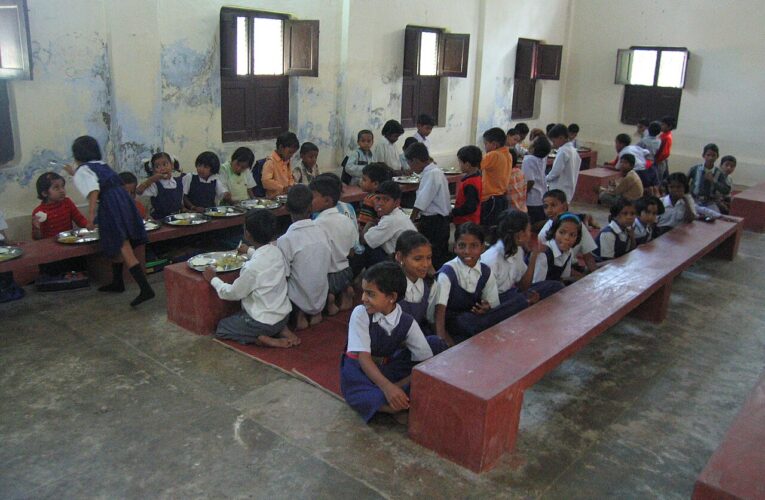 यूपी बोर्ड परीक्षा 2027 का टाइम टेबल जारी, फरवरी में