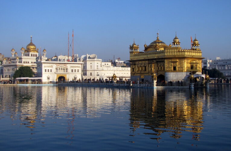 गुरु नानक जयंती पर गुरुद्वारों में सेवा और लंगर की तैयारी