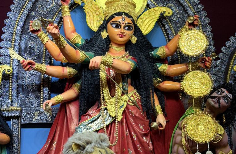 विजयादशमी पर रावण दहन, देशभर में उत्साह का माहौल