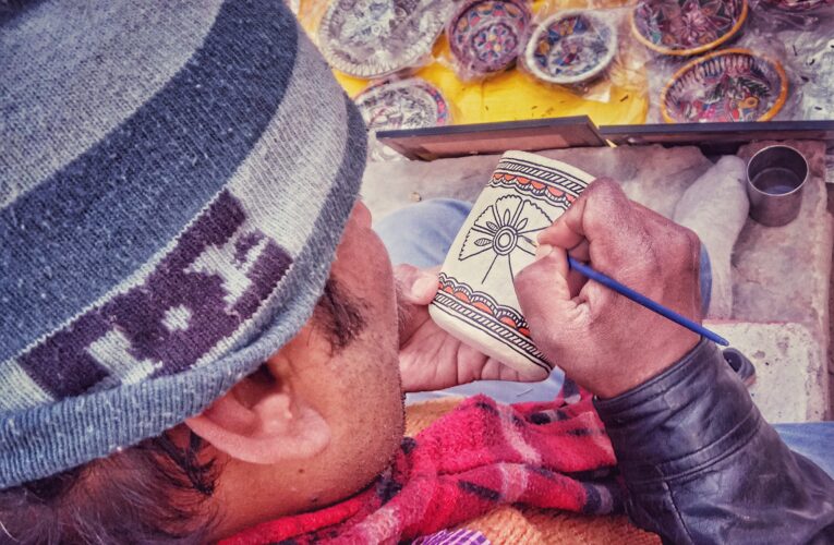 मेहनतकश हाथों को सम्मान और सुरक्षित काम मिले