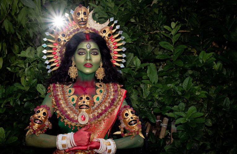 दलेर मेहंदी के अपमान पर राजपाल यादव ने मंत्री को फटकारा