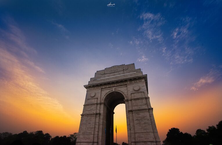 रेलवे ने त्योहारी भीड़ के लिए विशेष ट्रेनों का ऐलान किया
