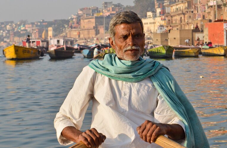 वाराणसी में वायुसेना का विंग्स ओवर गंगा एयर शो शुरू